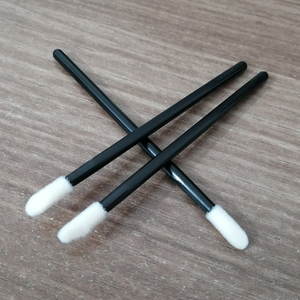 Solid Lip Brush Sticks – Convenient and Precise Lip Applicators