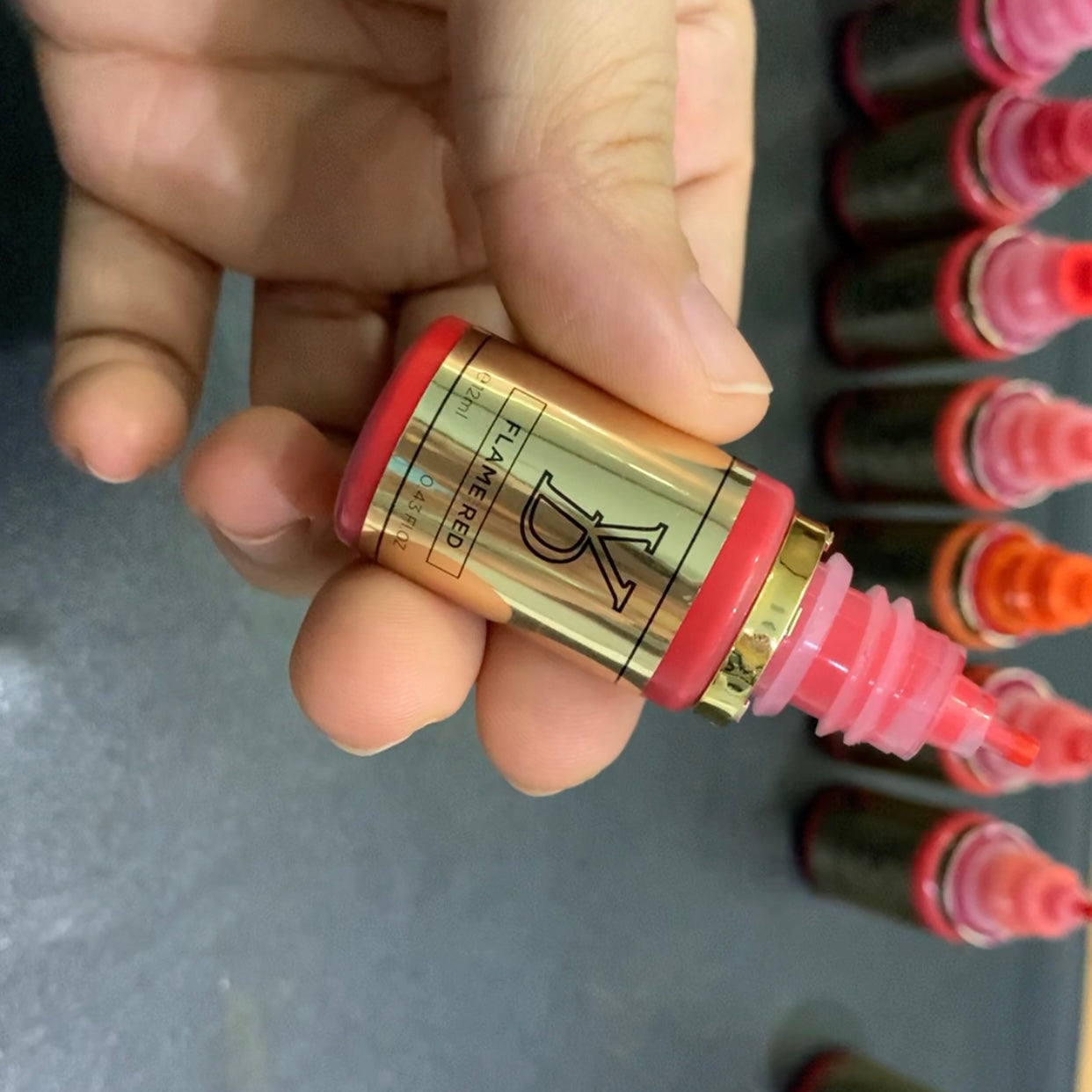 Rojo llama: pigmento líquido Neo colorete labial 12ML