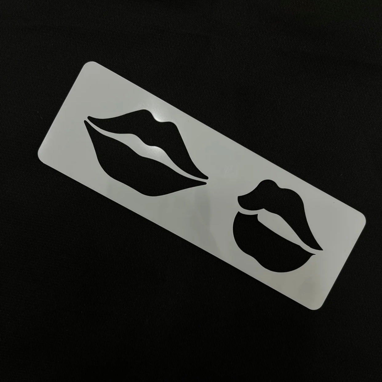 Precision Brow & Lip Shaping Stencil Set – Perfect for Beginners