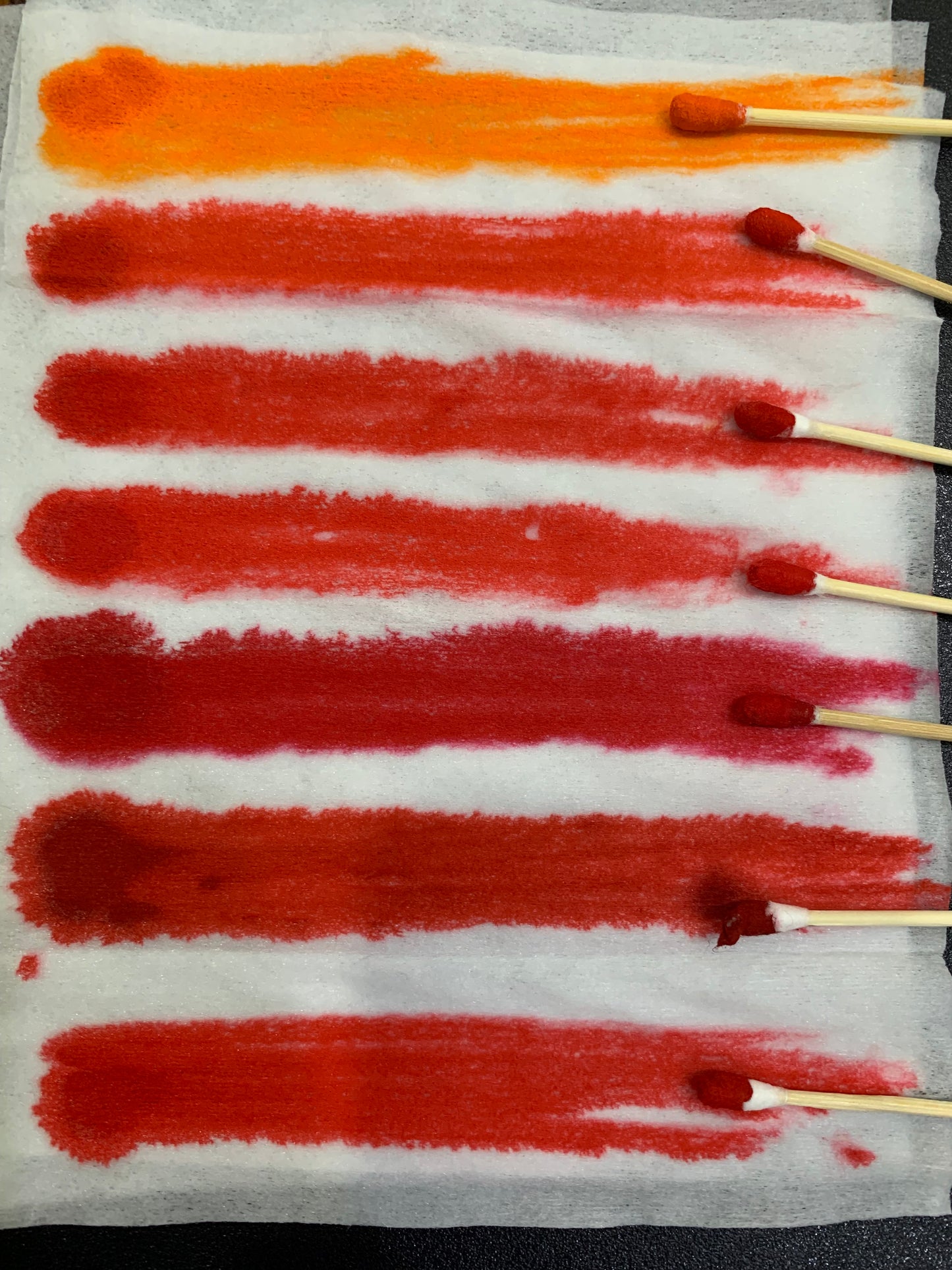 Colección Radiant Lip: un espectro de tonos impresionantes, pigmento de colorete labial líquido de 12 ml