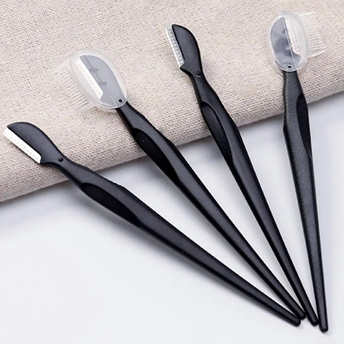Brow Trimmer with Plastic Comb Cover (MOQ 10PCS)