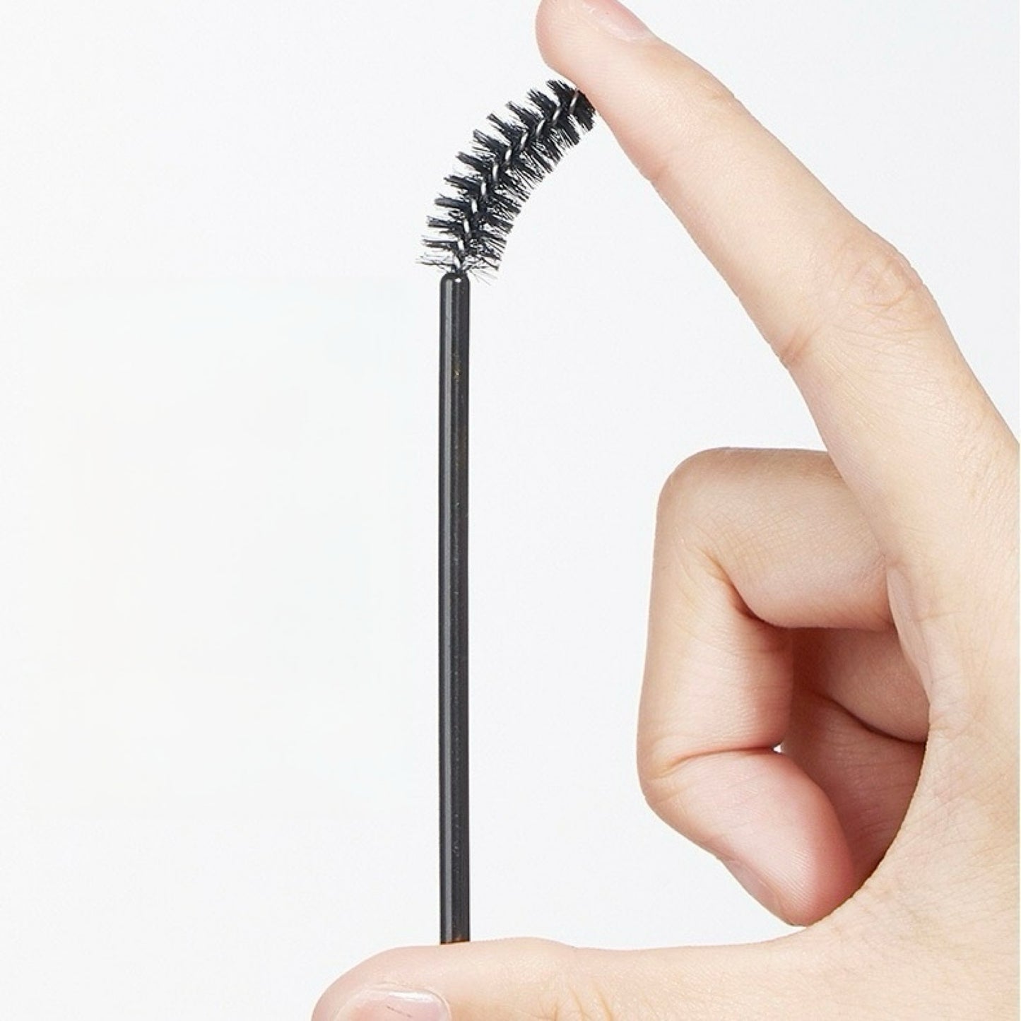 Doppelt verwendbare schwarze Spiralbürste für Augenbrauen und Wimpern