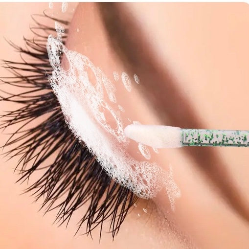 Solid Lip Brush Sticks – Convenient and Precise Lip Applicators