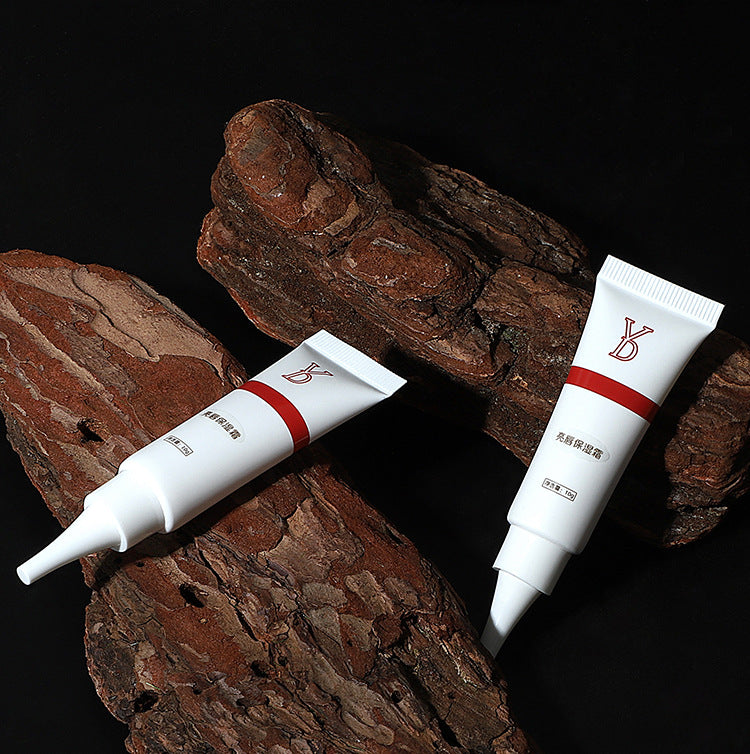 Polish Lip Care Moisturizer: Die unverzichtbare Lippenpflege nach dem Tattoo