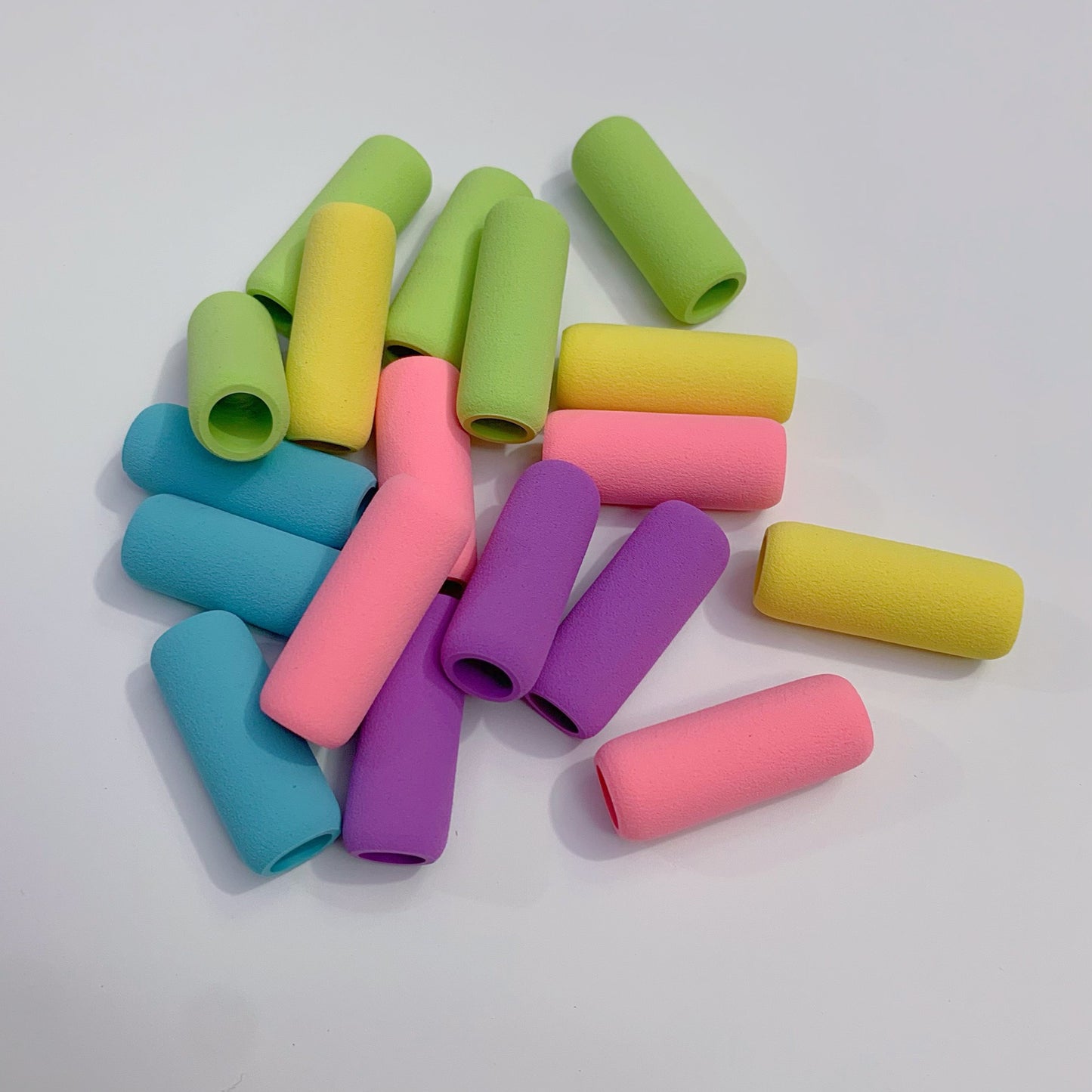 Large Macaron Sponge Pen Grips – Ergonomic Finger Protector for Gel Pens, Ballpoint Pens & Brushes