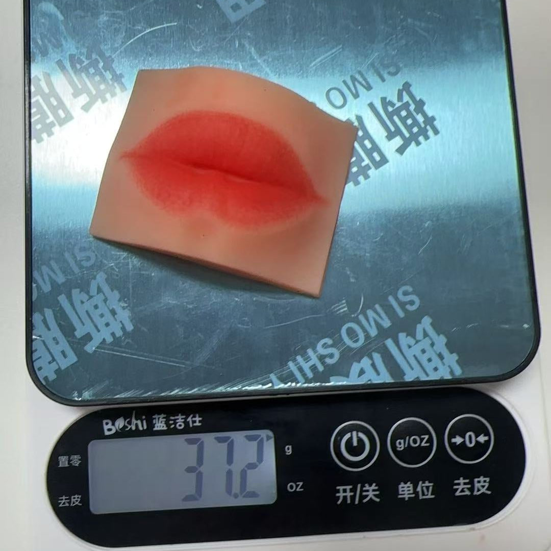 VOKÁL™ 3D Lip Mold Practice Pad — Realistic Silicone Training Model for PMU Artists