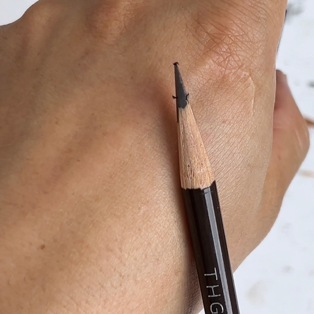 THG Professional Eyebrow Pencil Sharpener – Machete Tip PMU Brow Pencil Shaping Tool