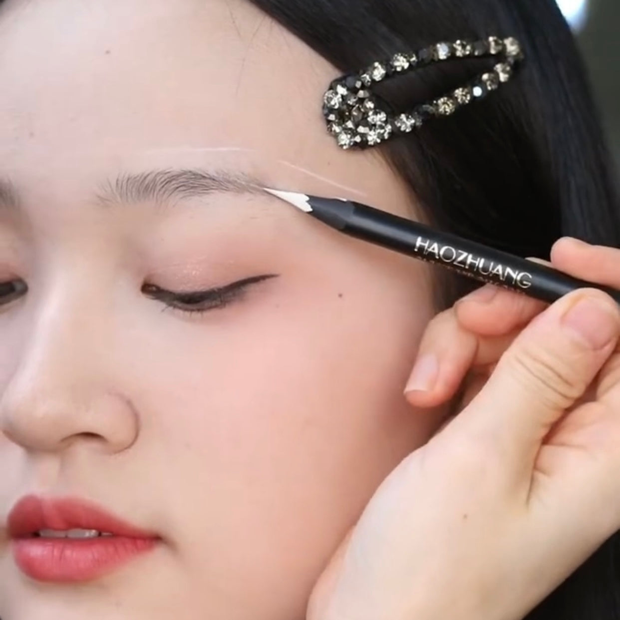 🎁 White Color Permanent Makeup Microblading Eyebrow Pencil (100% off)