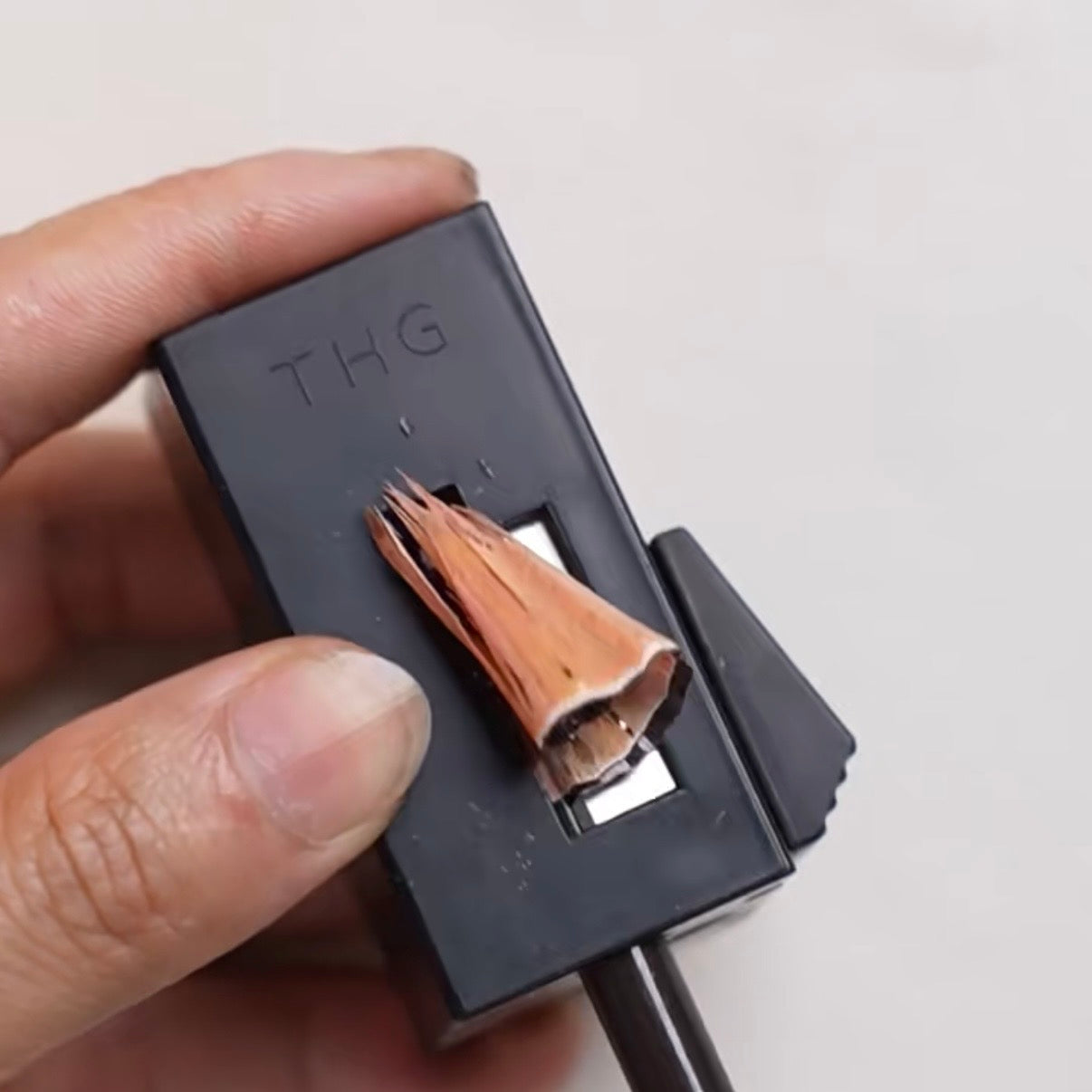 VOKAL PMU Precision BrowPro Sharpener – For Round-Core Wooden Eyebrow Pencils