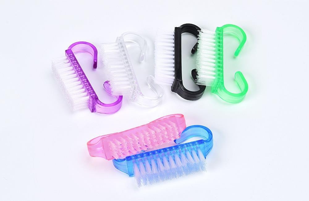 Translucent Nail Cleaning Brush – Mini Horn Handle Nail Brush for Manicure & Beauty Care